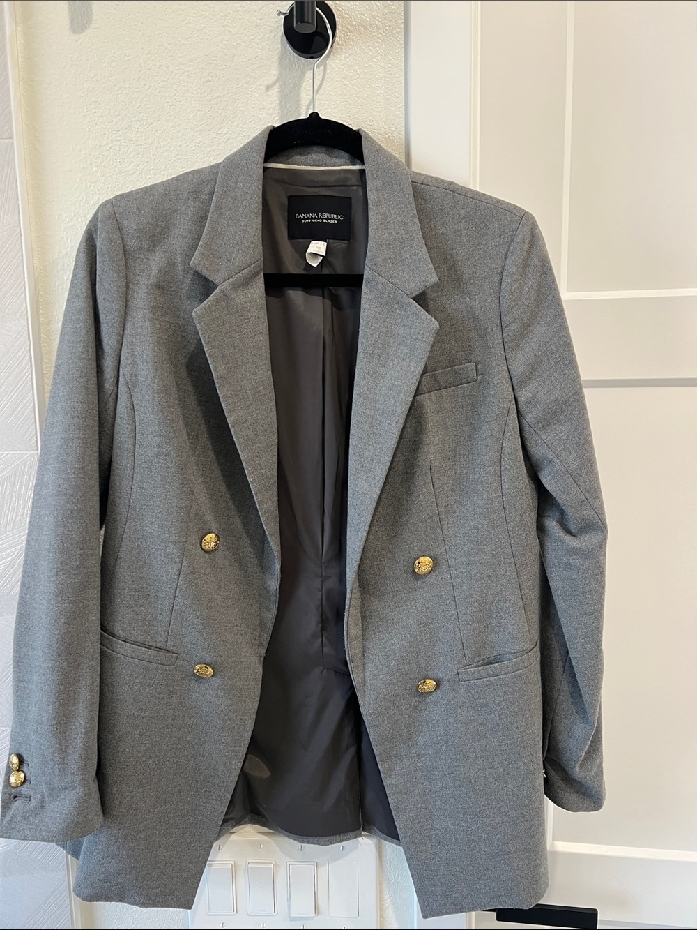 EUC Banana Republic Gray Double-Breasted Blazer